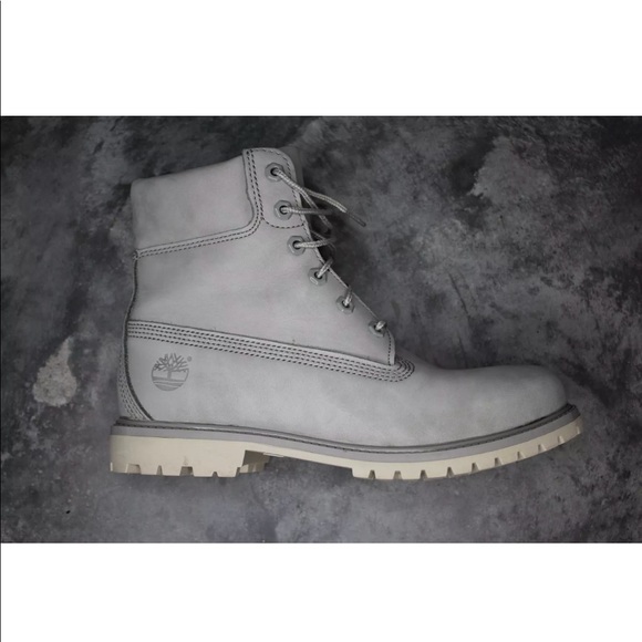 light grey timberlands womens